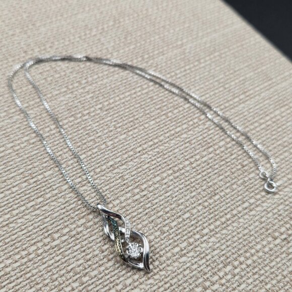 18 Inch Sterling Silver Small Diamonds Simple Pendant Necklace A6272 - Picture 3 of 8